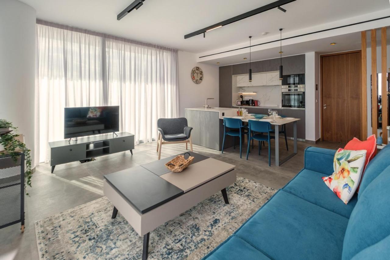 Gaia Seaview Apartment 1 Larnaca Bagian luar foto