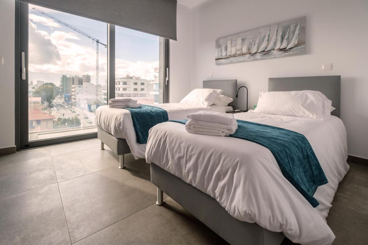 Gaia Seaview Apartment 1 Larnaca Bagian luar foto